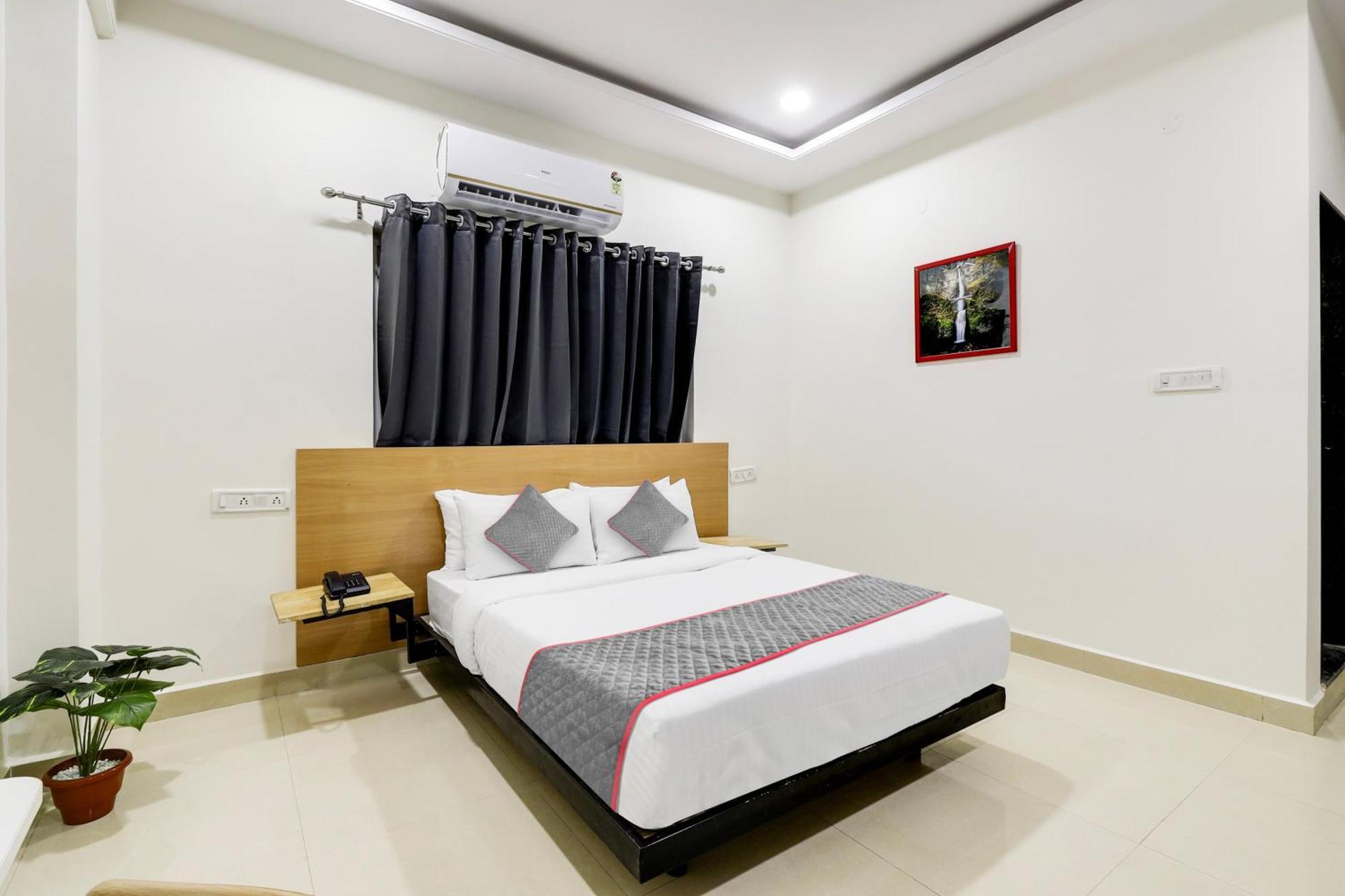 Super Townhouse De Alphabet Hotel Kukatpally Nexus Mall Haïdarabad Extérieur photo