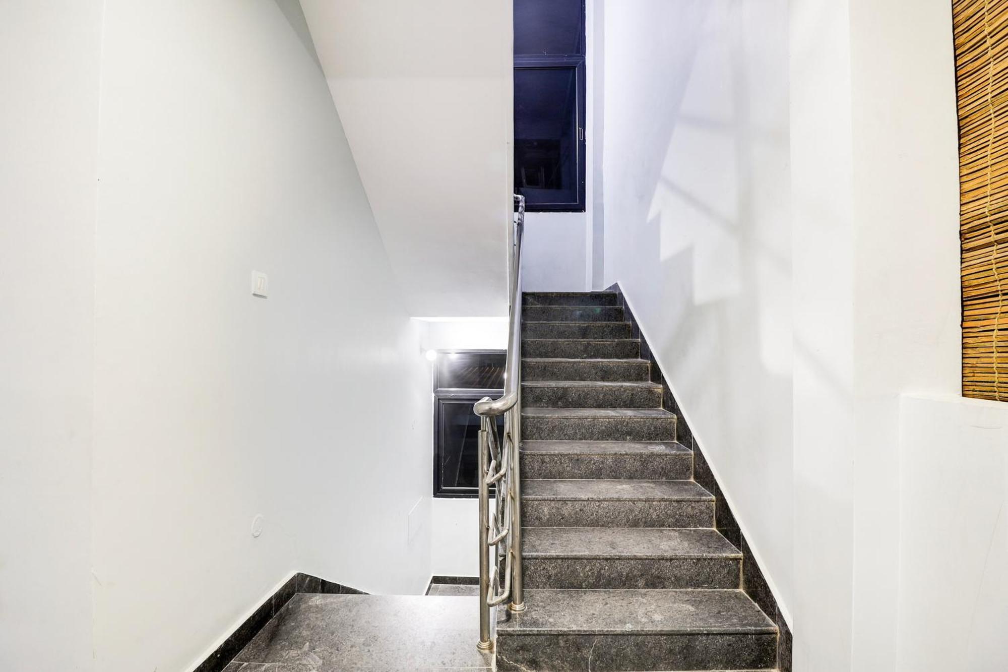 Super Townhouse De Alphabet Hotel Kukatpally Nexus Mall Haïdarabad Extérieur photo