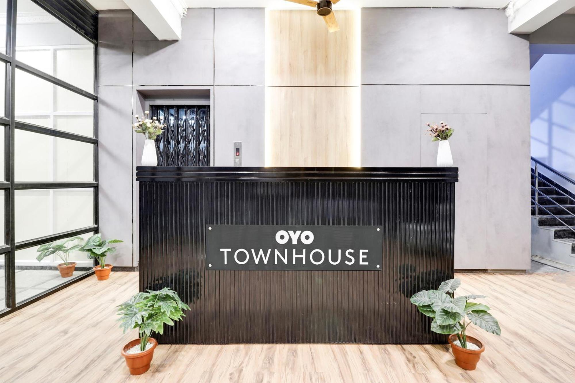 Super Townhouse De Alphabet Hotel Kukatpally Nexus Mall Haïdarabad Extérieur photo