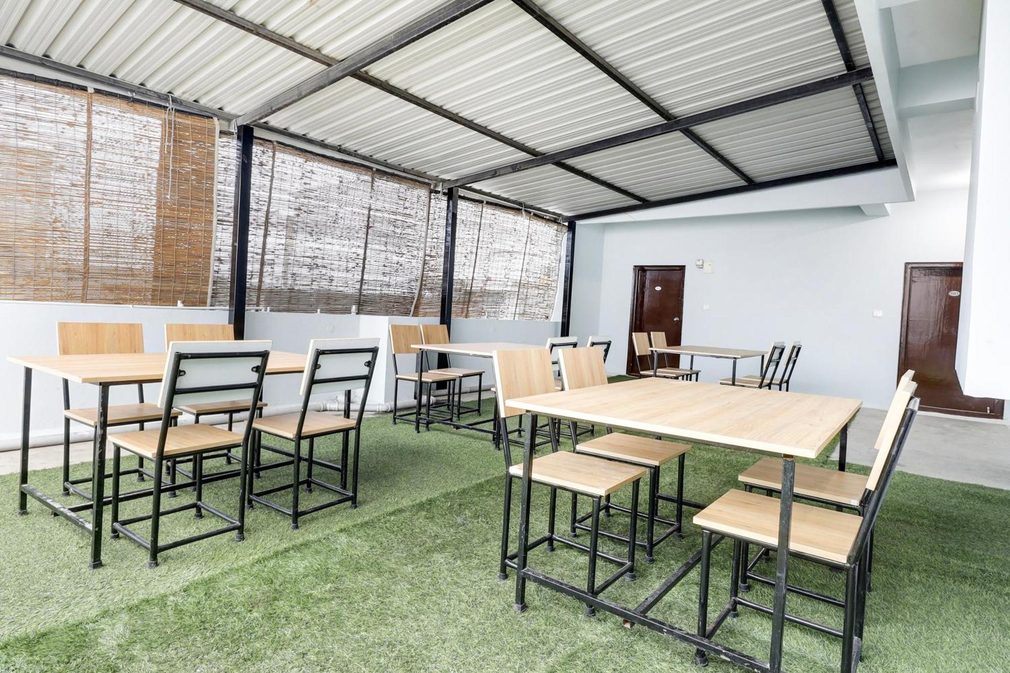 Super Townhouse De Alphabet Hotel Kukatpally Nexus Mall Haïdarabad Extérieur photo